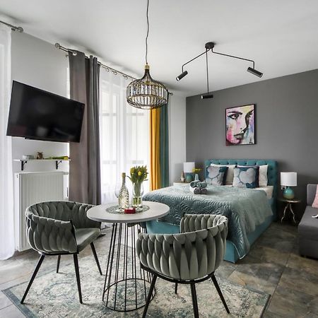 Apartamenty Metropark Krzemieniecka-Lux Varşovia Exterior foto