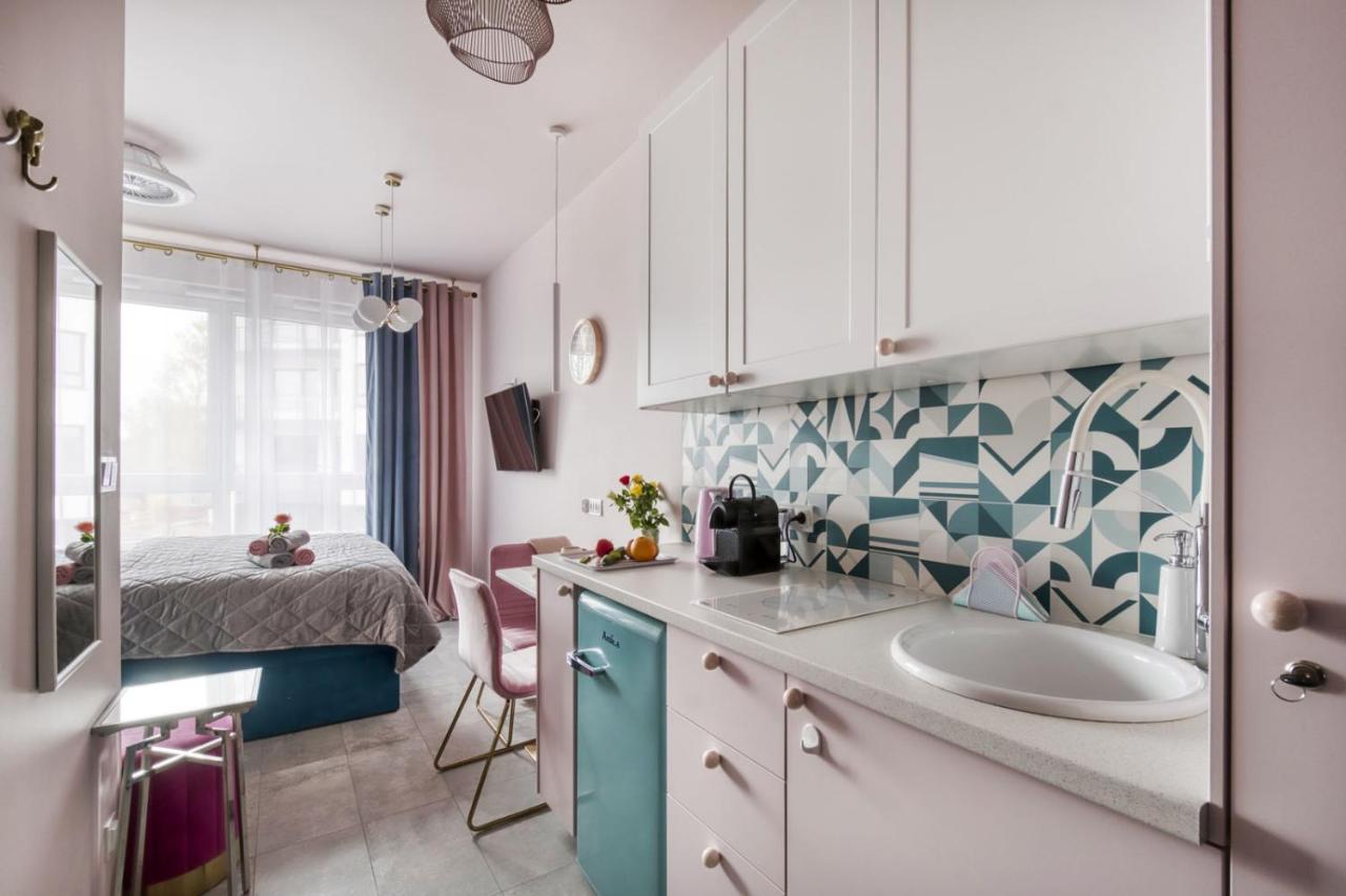 Apartamenty Metropark Krzemieniecka-Lux Varşovia Exterior foto