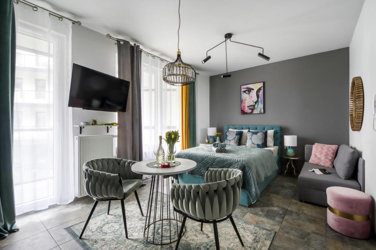 Apartamenty Metropark Krzemieniecka-Lux Varşovia Exterior foto